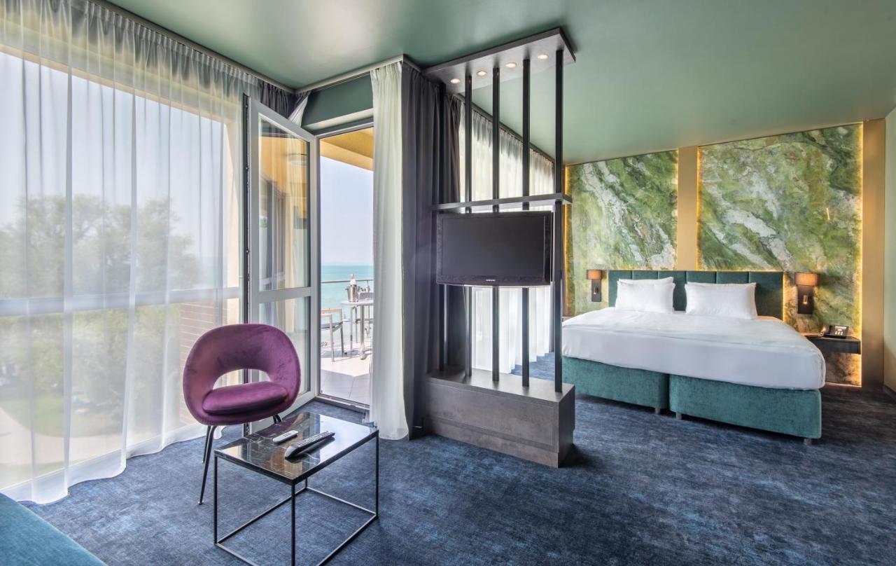 Hotel Azur Premium Siofok Ngoại thất bức ảnh