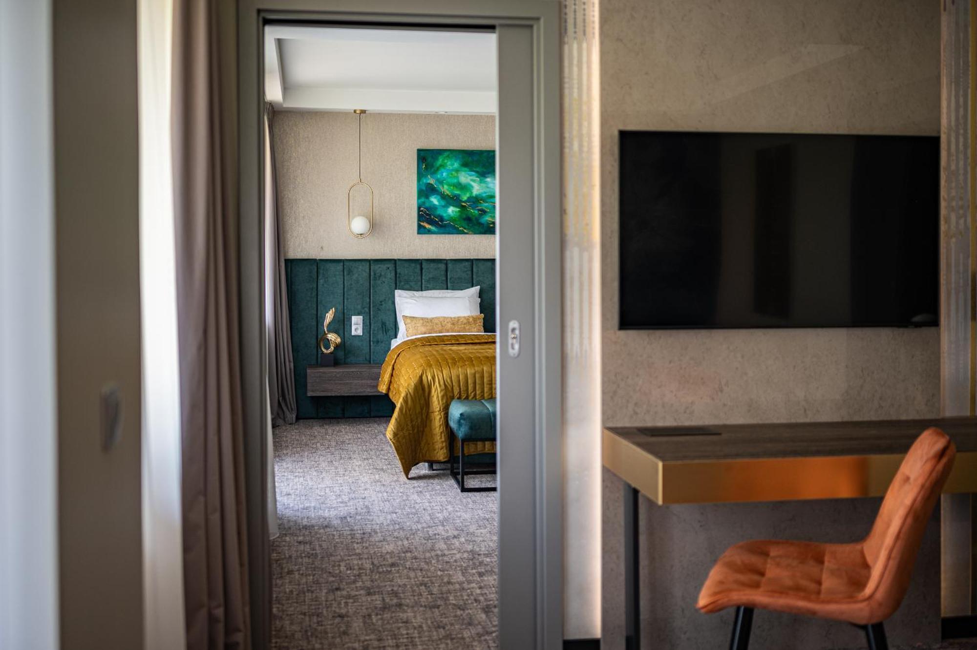 Hotel Azur Premium Siofok Ngoại thất bức ảnh