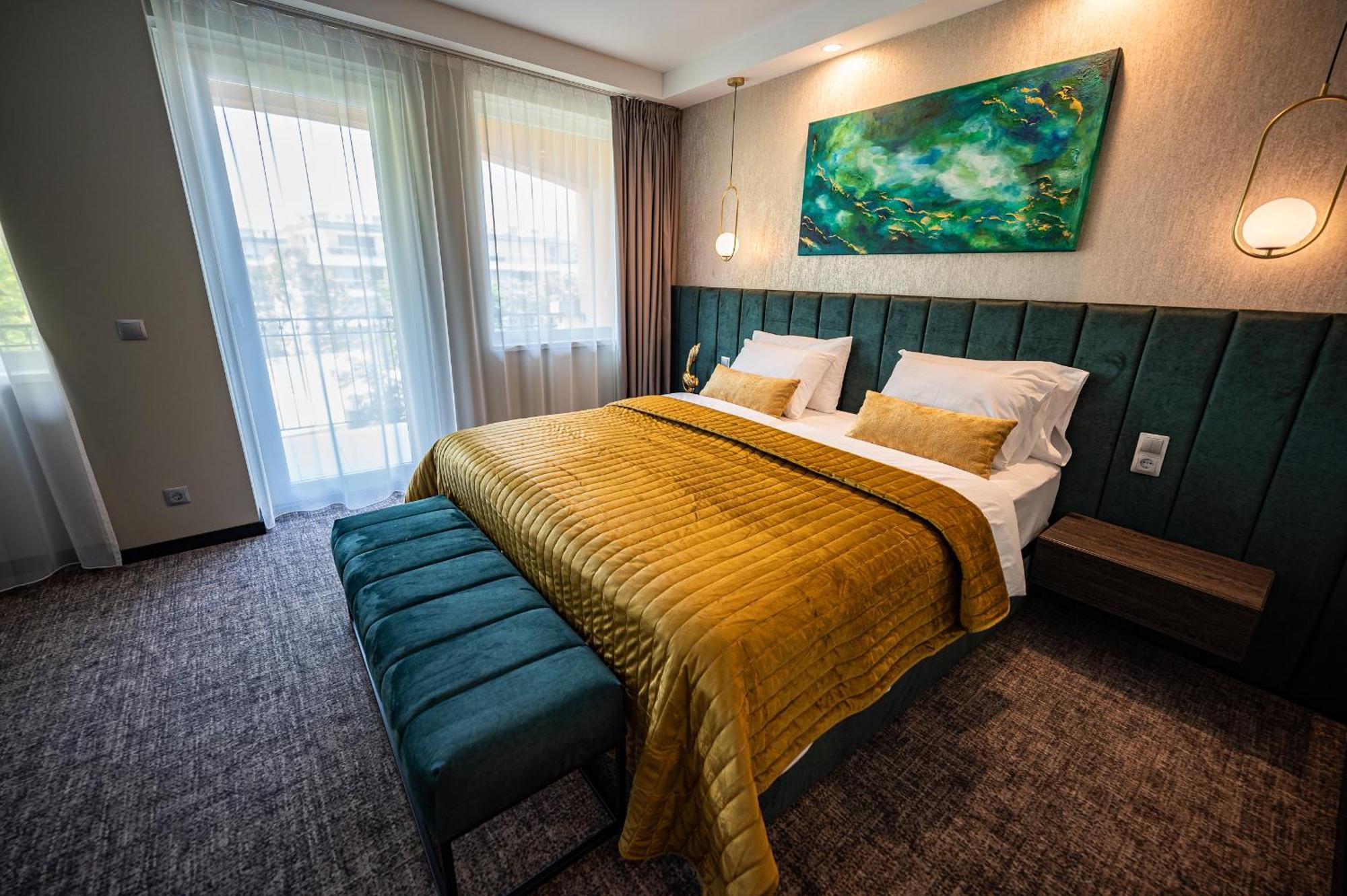 Hotel Azur Premium Siofok Ngoại thất bức ảnh