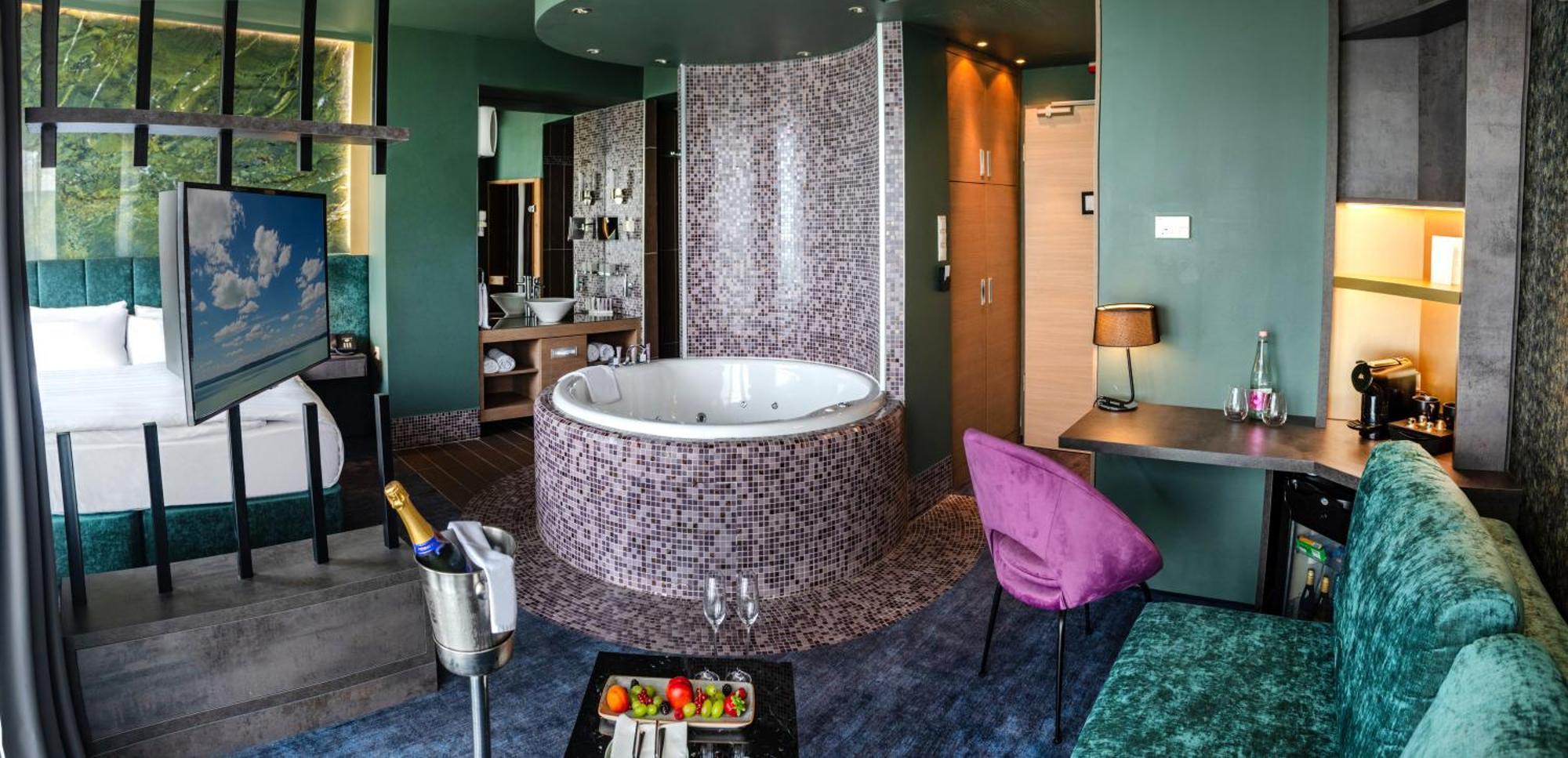 Hotel Azur Premium Siofok Ngoại thất bức ảnh